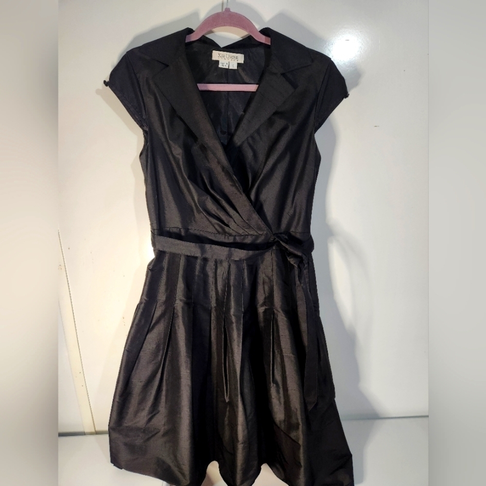 Vintage Kay Unger 100% Silk Black Dress. Size 10
